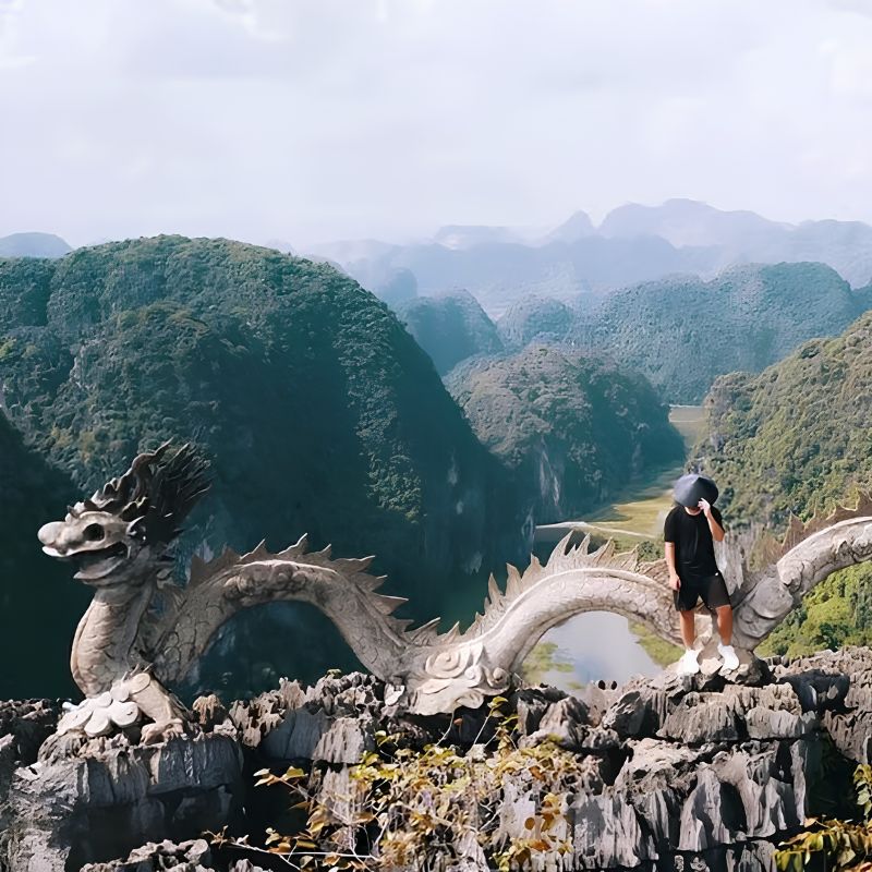 1 Day In Ninh Binh Temple, Peaks & Peaceful Rivers (11) 1 Day In Ninh Binh Temple, Peaks & Peaceful Rivers