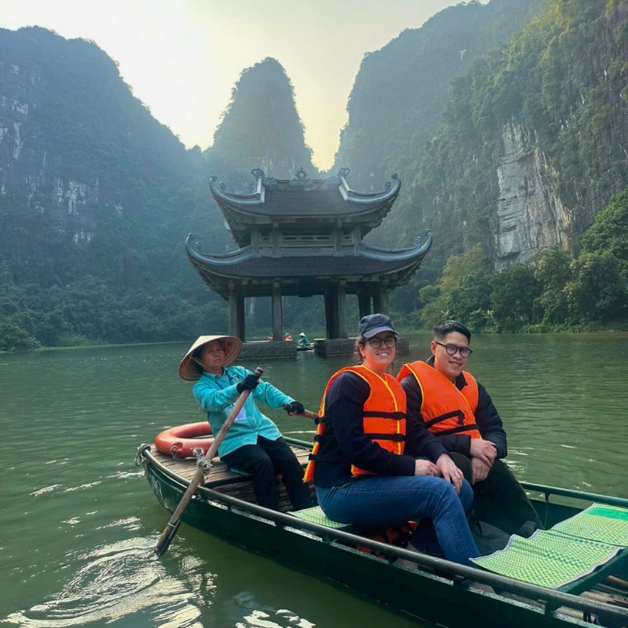 1 Day In Ninh Binh Temple, Peaks & Peaceful Rivers 1 Day In Ninh Binh Temple, Peaks & Peaceful Rivers