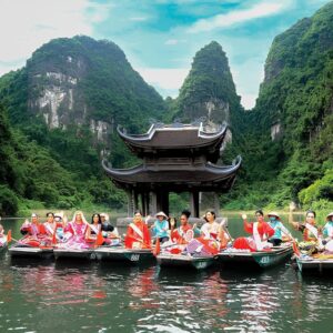 1 Day In Ninh Binh Temple, Peaks & Peaceful Rivers