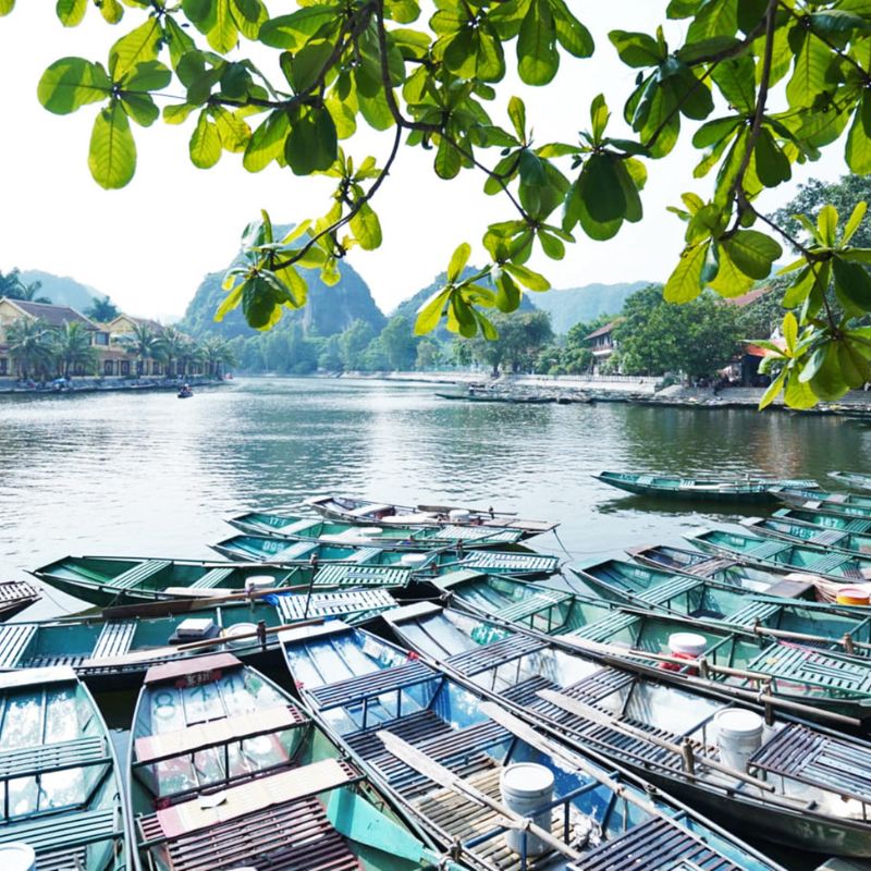 1 Day In Ninh Binh Temple, Peaks & Peaceful Rivers (9) 1 Day In Ninh Binh Temple, Peaks & Peaceful Rivers