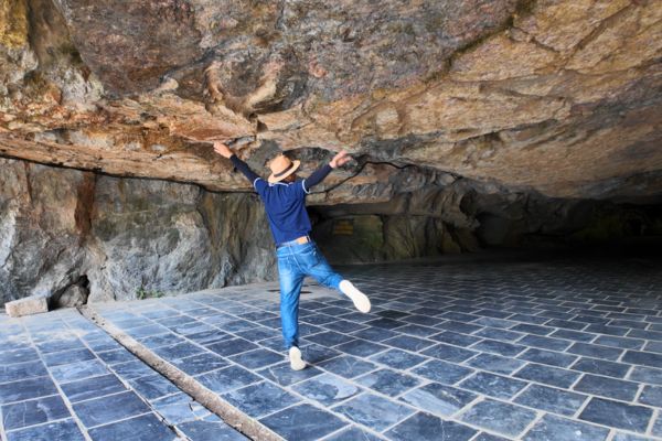 Mua Cave Ninh Binh