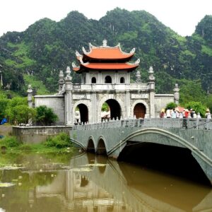 Ninh Binh Explorer Hoa Lu, Trang An & Mua Cave Day Trip (1 Day)