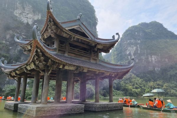 Tam Coc Boat Ride