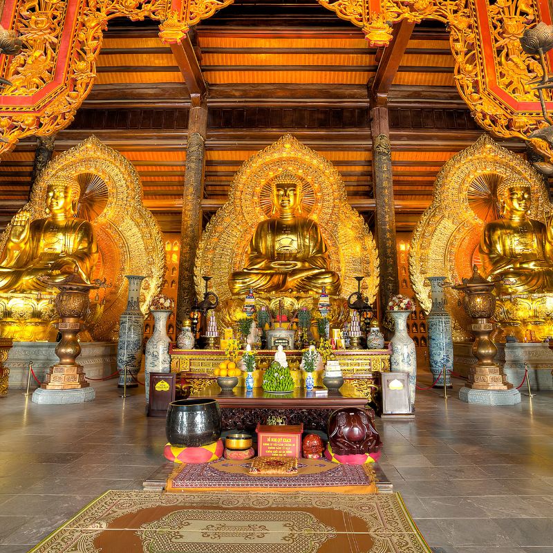 1 Day Tour Hanoi Bai Dinh Trang An Mua Cave (8) 1 Day Tour Hanoi – Bai Dinh – Trang An – Mua Cave