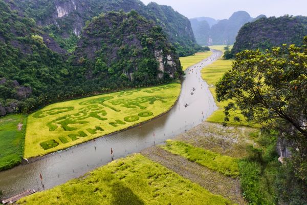 1 day countryside escape Ancient capital, river caves & peaceful biking routes