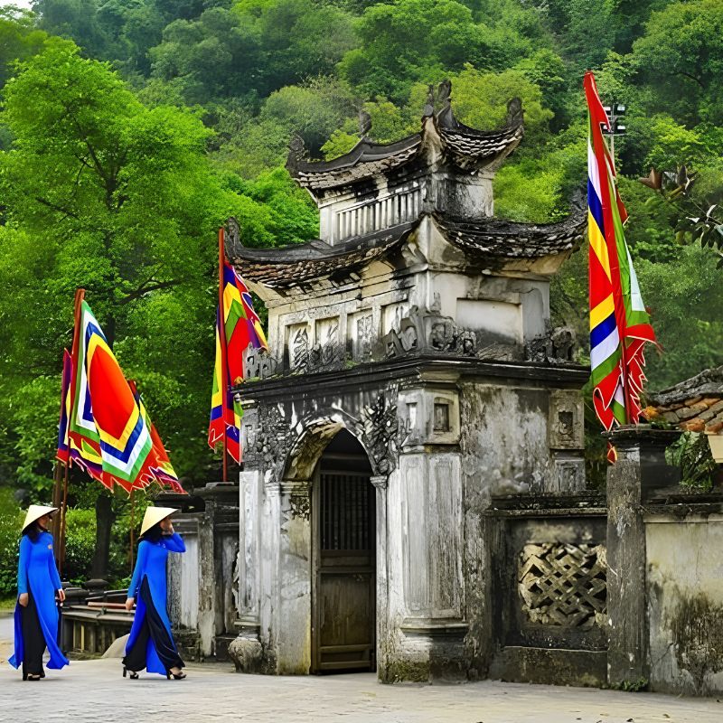 1 day countryside escape Ancient capital, river caves & peaceful biking routes (3) 1 day countryside escape Ancient capital, river caves & peaceful biking routes