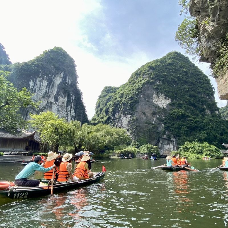 Hanoi Bai Dinh Trang An Day Tour Explore Spiritual & Natural Wonders of Ninh Binh (2) Hanoi – Bai Dinh – Trang An Day Tour Explore Spiritual & Natural Wonders of Ninh Binh