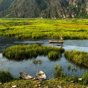 Private Ninh Binh 1 Day Tour Mua Cave Hike, Van Long Boat Ride & Local Family Visit