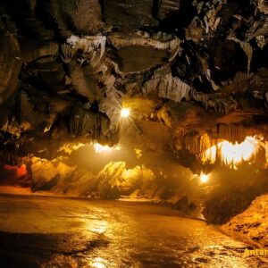 Private Ninh Binh 1 Day Tour Thien Ha Cave & Trang An or Tam Coc Boat Ride