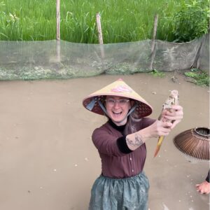Buffalo Cave Rural Experience – Buffalo Bathing, Rice Farming and Traditional Cooking in Vietnam