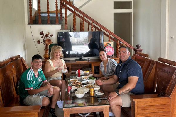 Ninh Binh vs Halong Bay